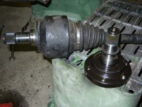 NewFlangeandolddriveshaft.jpg