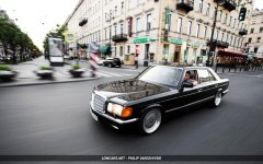 Mercedes-w126-8.jpg