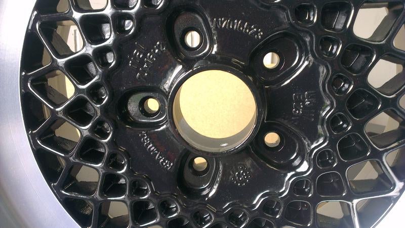825298d1394254132-fs-rial-n7016523-wiremesh-alloy-wheels-2013-09-11-15.07.28.jpg